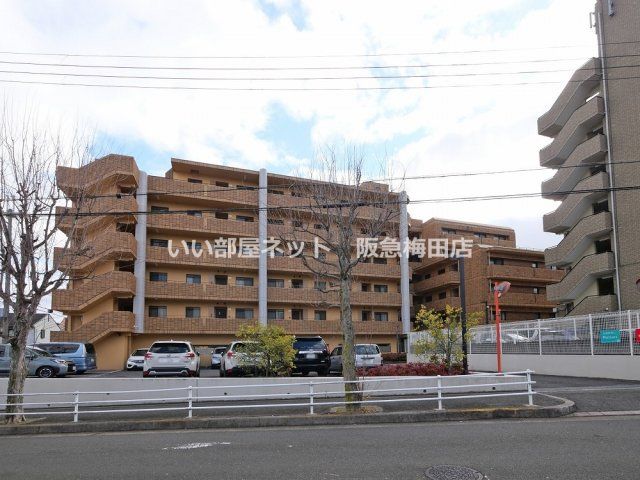 カルムフォーレ千里山の外観画像