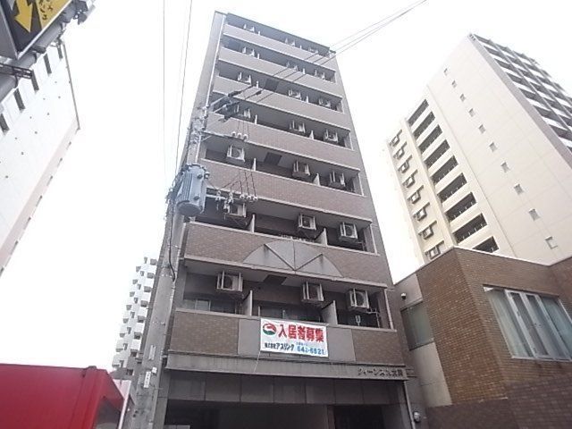 クイーンズ九大前の外観画像