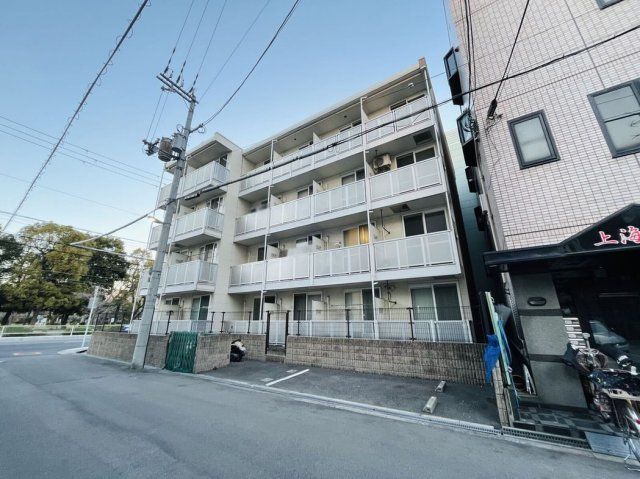 レオパレストウメイの外観画像