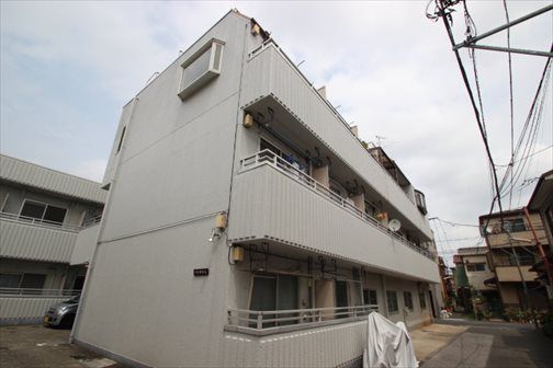 ウォンザハイムA棟の外観画像