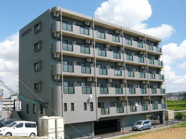 第六マンション一八の外観画像