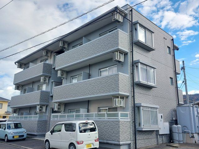 EMBASSY燦城(エンバシーサンジョウ)の外観画像