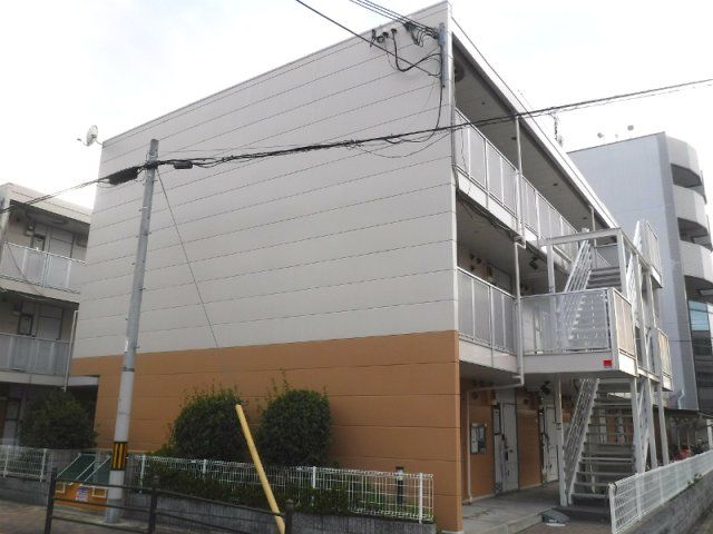 レオパレスドミール 今川の外観画像