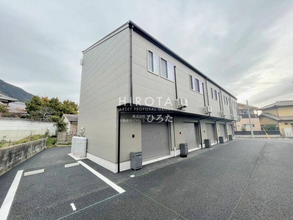Excel Garage 小倉南A棟の外観画像