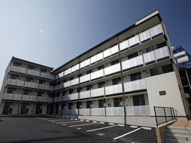 レオパレスシャルム花園の外観画像
