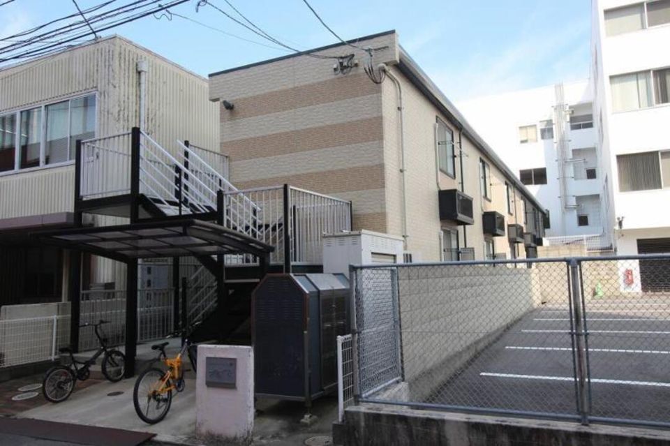 レオパレスエスペーロ本町の外観画像