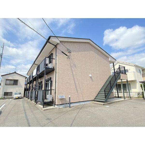 シャルマン森岡の外観画像