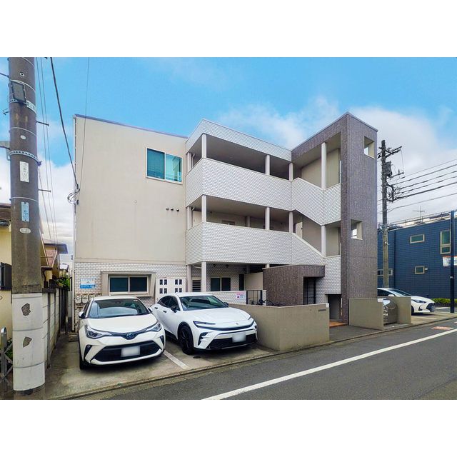 フェリス国立の外観画像