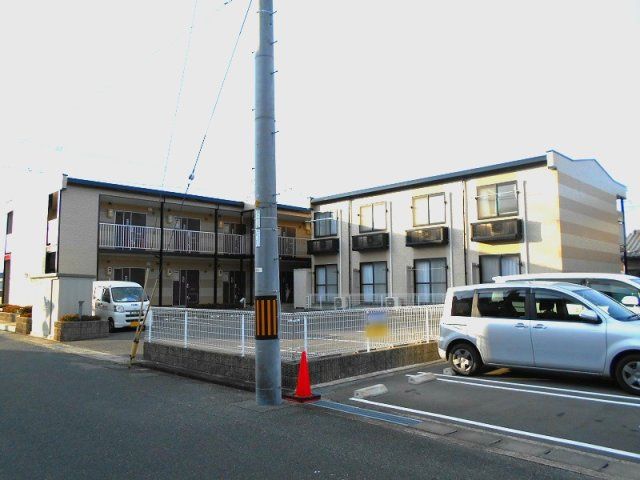 レオパレス神ヶ辻中の外観画像