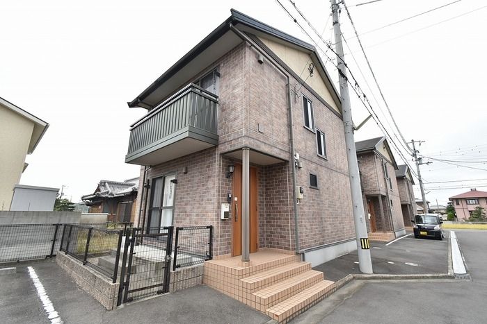 四天ハイツの外観画像