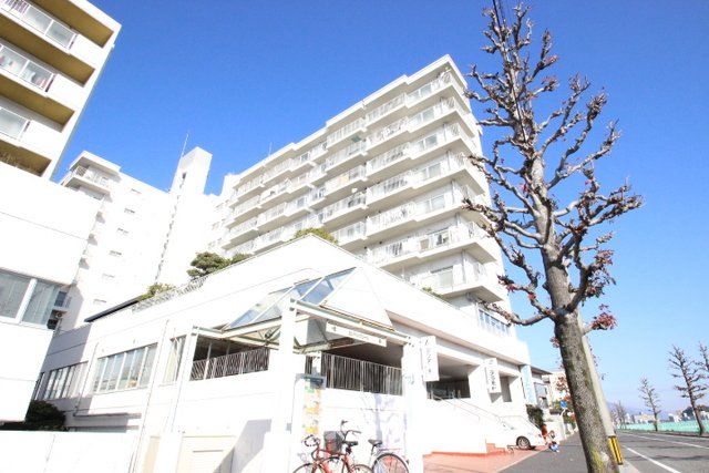カルチェ・ヴェールE棟の外観画像