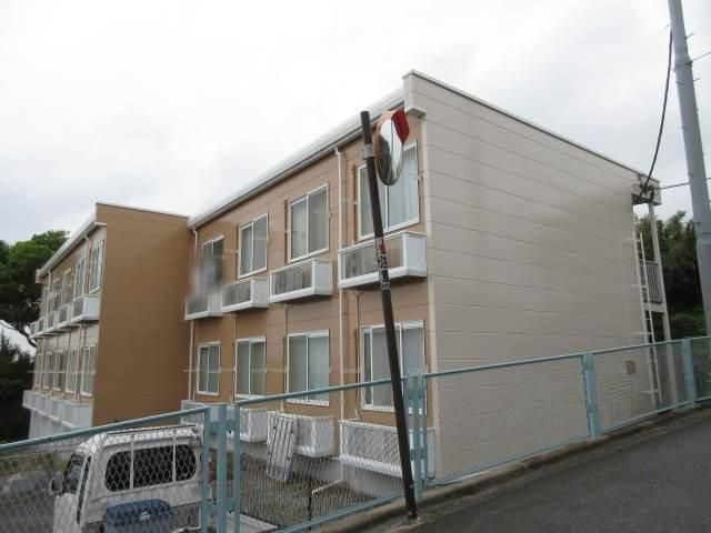 レオパレスヒルズ野比の外観画像
