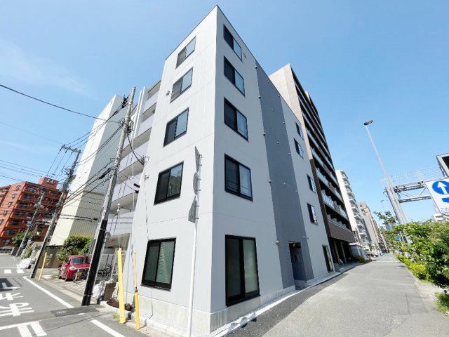 HOLLYS YOKOHAMAの外観画像
