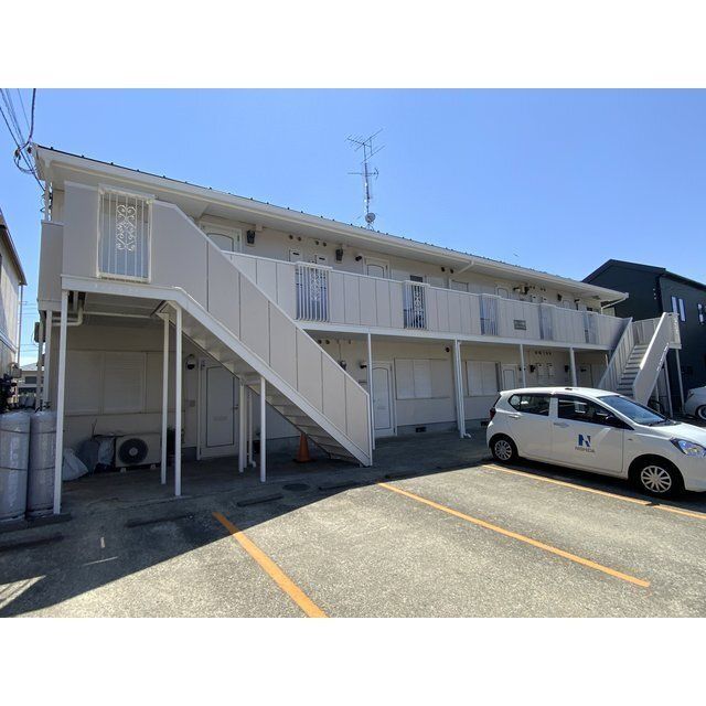 グリーンハイツ愛川Cの外観画像