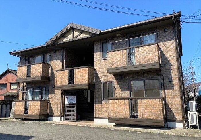 シャンテ中荒井 Aの外観画像