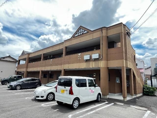クレディール・アイの外観画像