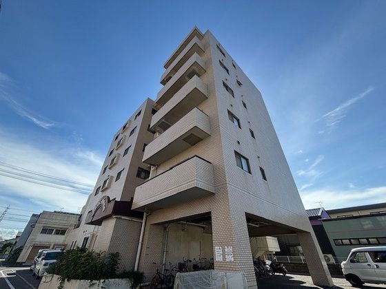 グランデュール東古松の外観画像