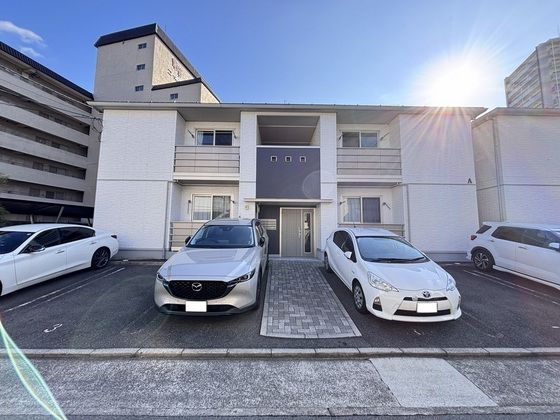 ストゥーディオ雅 A棟の外観画像