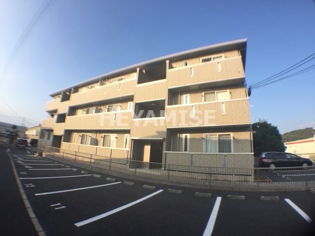 インターフレグラントA棟の外観画像