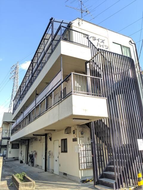 サンライズハイツ朝霞A棟の外観画像