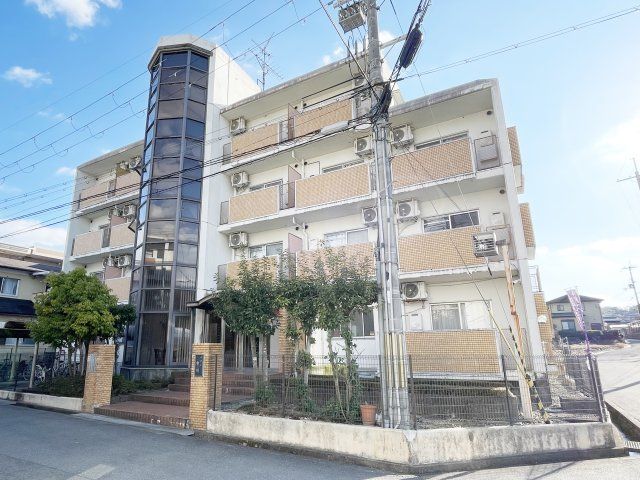 メゾン市川壱番館の外観画像