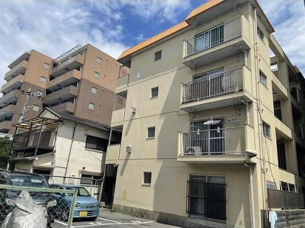 岡村マンションの外観画像