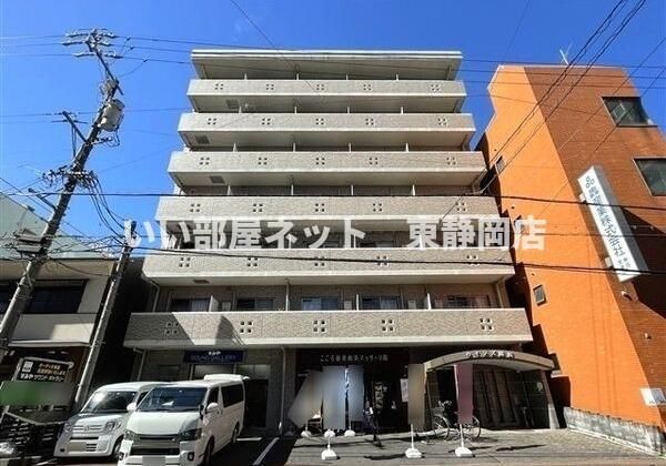ウインズ鷹匠の外観画像