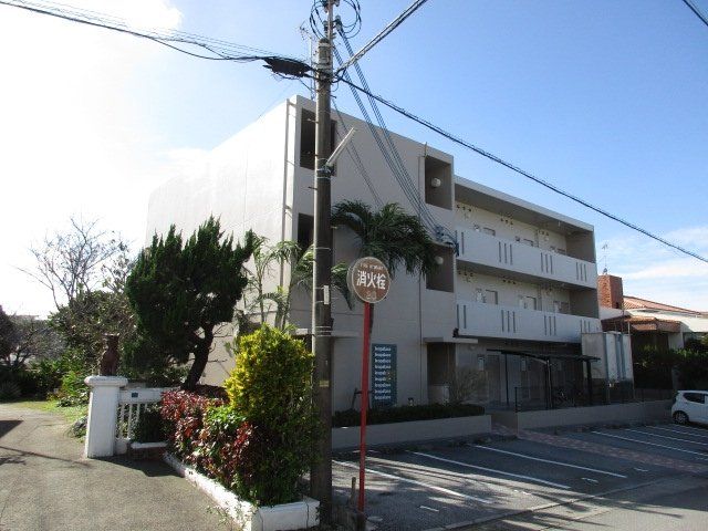レオパレスブルースカイの外観画像
