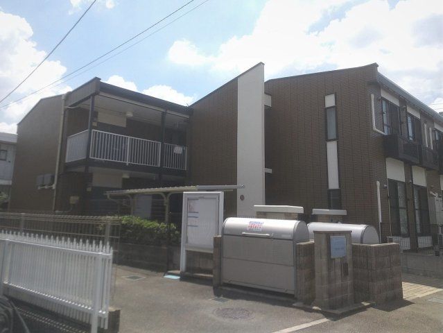 レオパレスハピネスNAWATEの外観画像