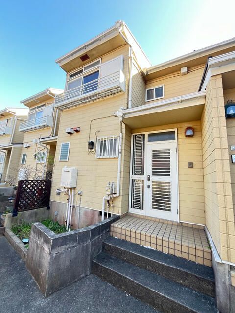 小矢部テラスハウスの外観画像