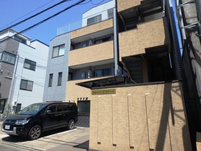 セレーノ・アルドーレの外観画像