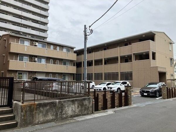 ハイデンス原木中山A棟・B棟の外観画像