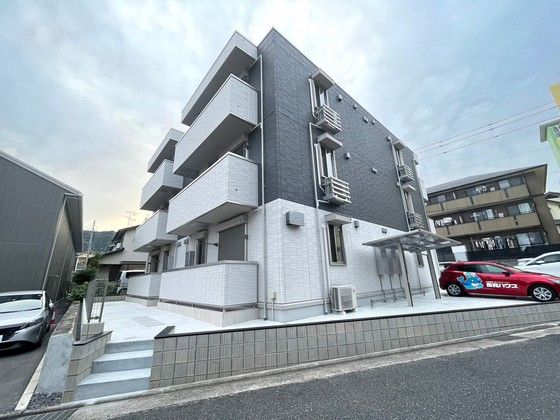 One wide 山本の外観画像