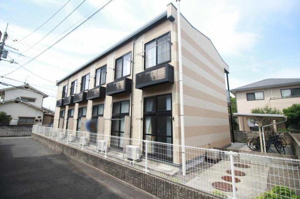 レオパレスラ プランタン 2の外観画像