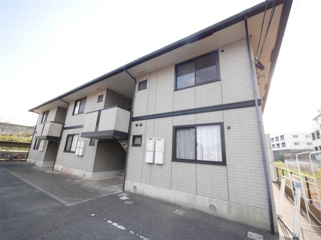 ファミーユ石田II A棟の外観画像