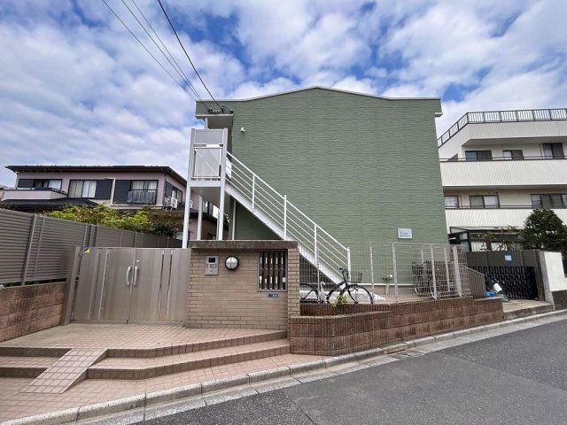 レオパレスプリムラの外観画像