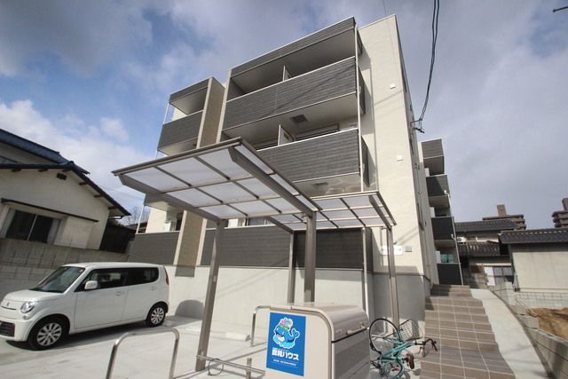 シャインライズ楽々園の外観画像