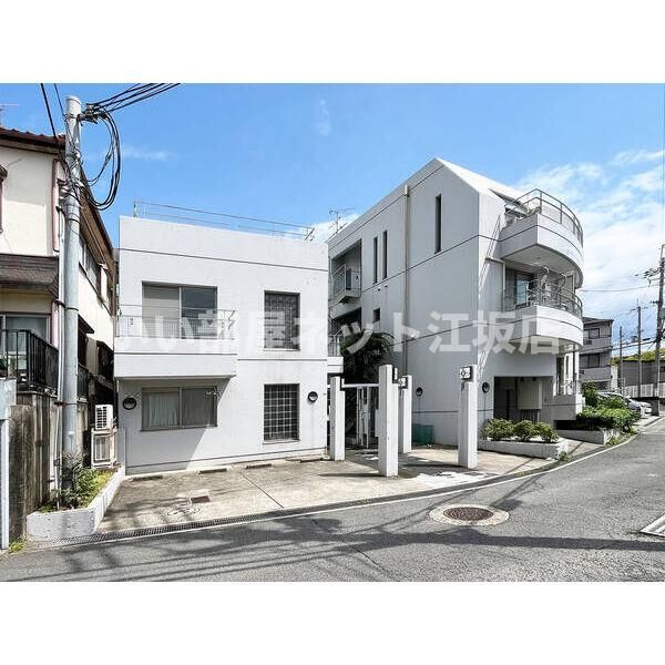 リヴァーレ待兼山の外観画像