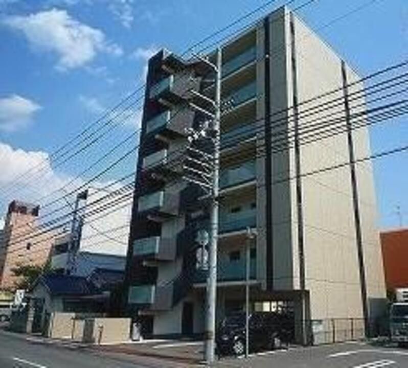 NEROの外観画像