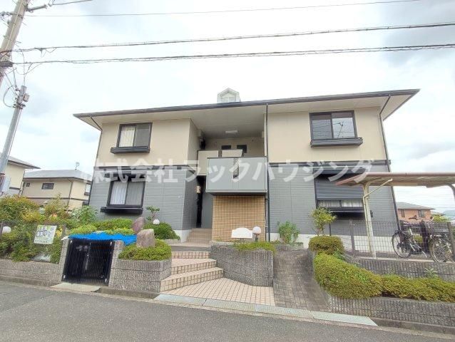 グリーンシャルマン A棟の外観画像