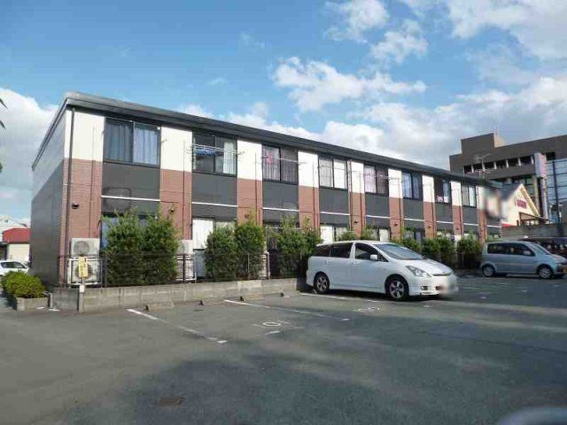 レオパレス梨乃木坂二番館の外観画像