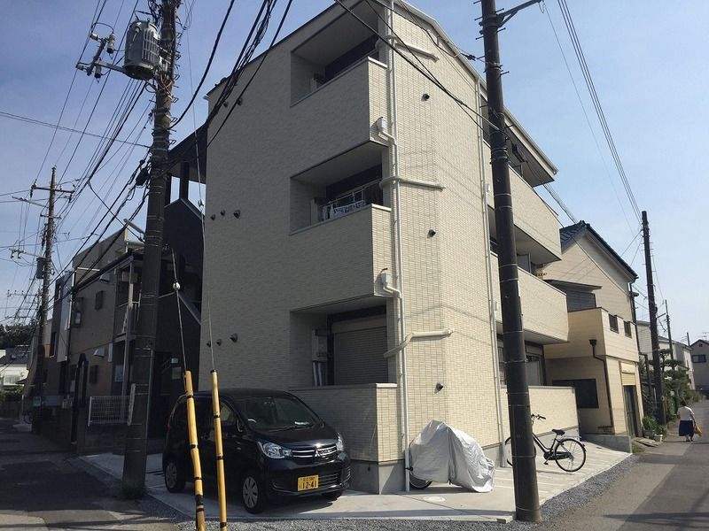 アースプレイス前原の外観画像
