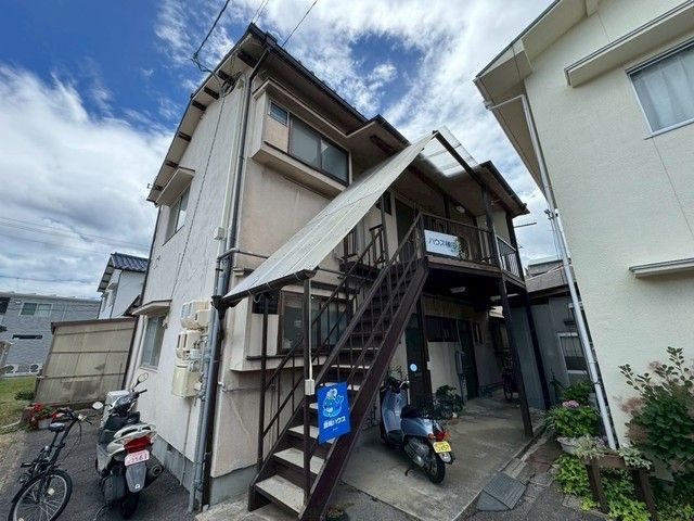 ハウス植田の外観画像