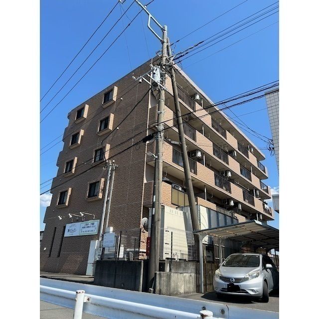 プラス21の外観画像