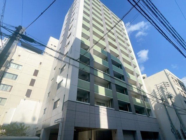 ヴァレーレ県庁前の外観画像
