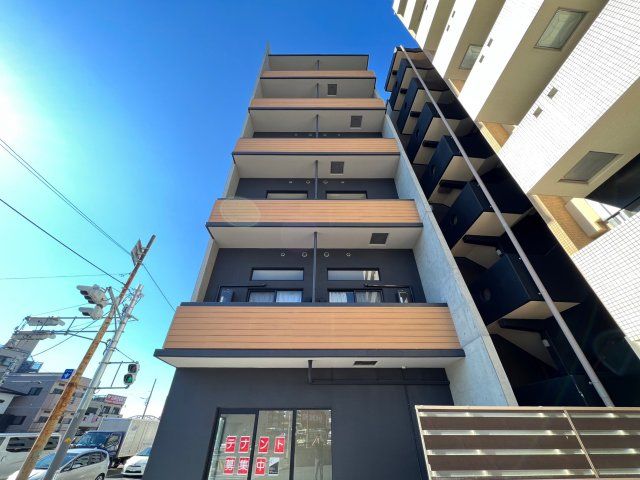 reA.firstの外観画像
