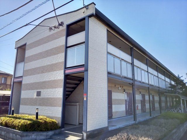 レオパレスサンモール新町の外観画像