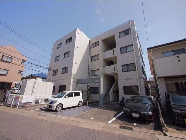 プロクシィスクエア香坂の外観画像