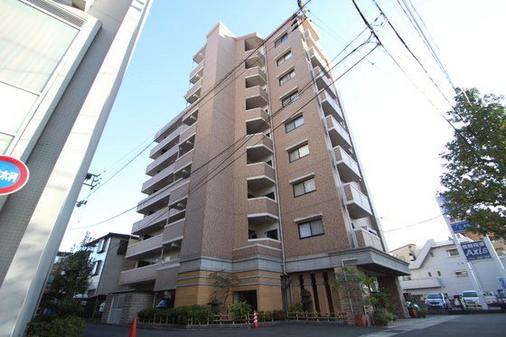 キャトル セゾンの外観画像