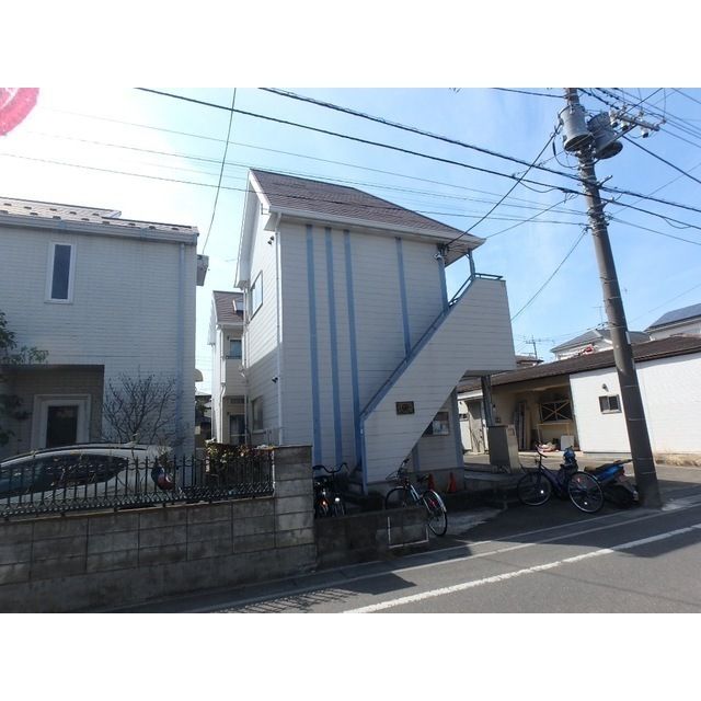 レオパレスアムールの外観画像